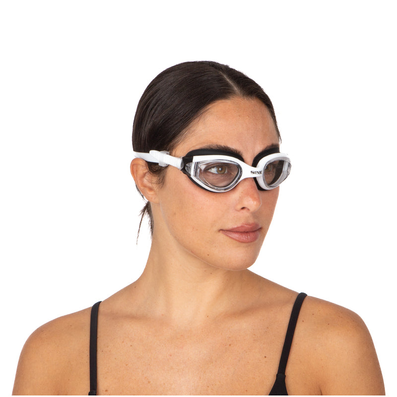 SEAC Ritmo Swimming Goggles - Wide-Vision Panoramic Lenses  : SEAC Ritmo - แว่นว่ายน้ำเลนส์กว้างพิเศษ มุมมองแบบพาโนรามา ดีไซน์อิตาลีSEAC Ritmo Goggles